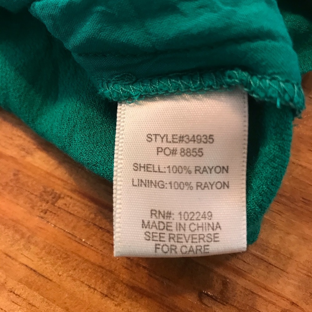 Green Top - Picture 3 of 4